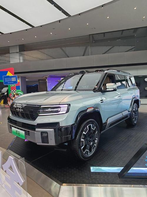 惠州103比亚迪方程豹硬派越野的爆款，英菲尼迪35周年与你共成长